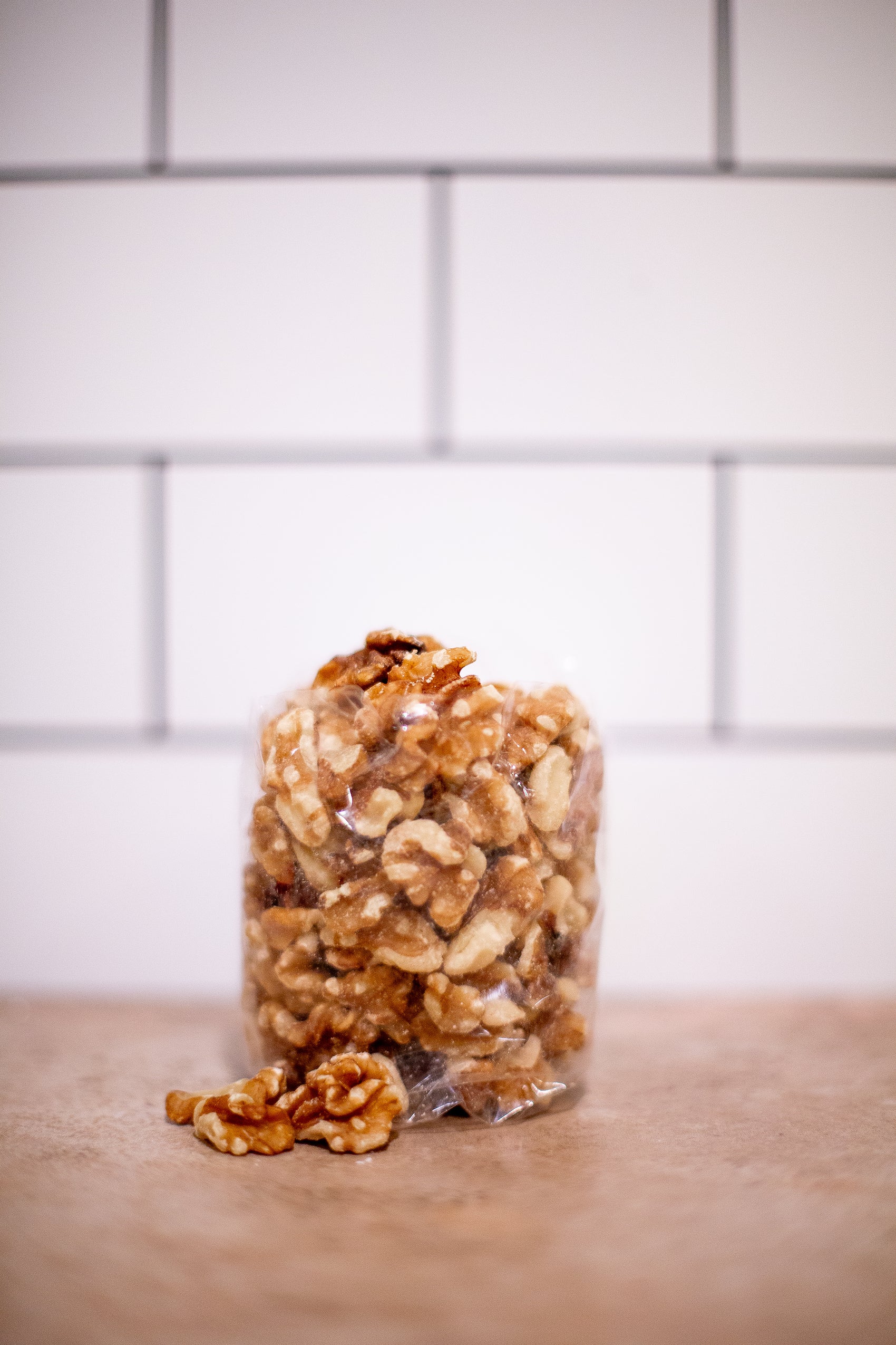 Raw Walnut Halves And Pieces